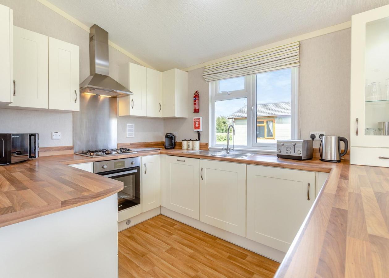 Lode Hall Lodges Upwell Esterno foto