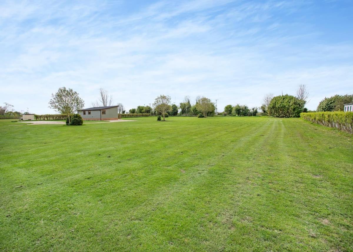Lode Hall Lodges Upwell Esterno foto