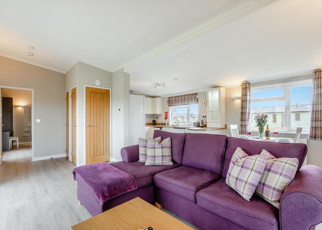 Lode Hall Lodges Upwell Esterno foto